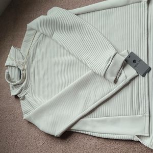 NWT Apana Hoodie sz Large